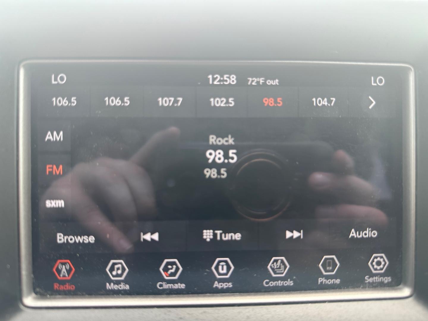 2019 Black /Black Jeep Grand Cherokee Upland 4WD (1C4RJFAGXKC) with an 3.6L V6 DOHC 24V engine, 8A transmission, located at 547 E. Main St., Orwell, OH, 44076, (440) 437-5893, 41.535435, -80.847855 - This 2019 Jeep Grand Cherokee Upland is a rugged and capable off-road vehicle that offers a mix of comfort, technology, and 4x4 capability. With its 3.6-liter Pentastar V6 engine, it produces 295 horsepower and is paired with an 8-speed automatic transmission. The interior features a 7-inch touch sc - Photo#31